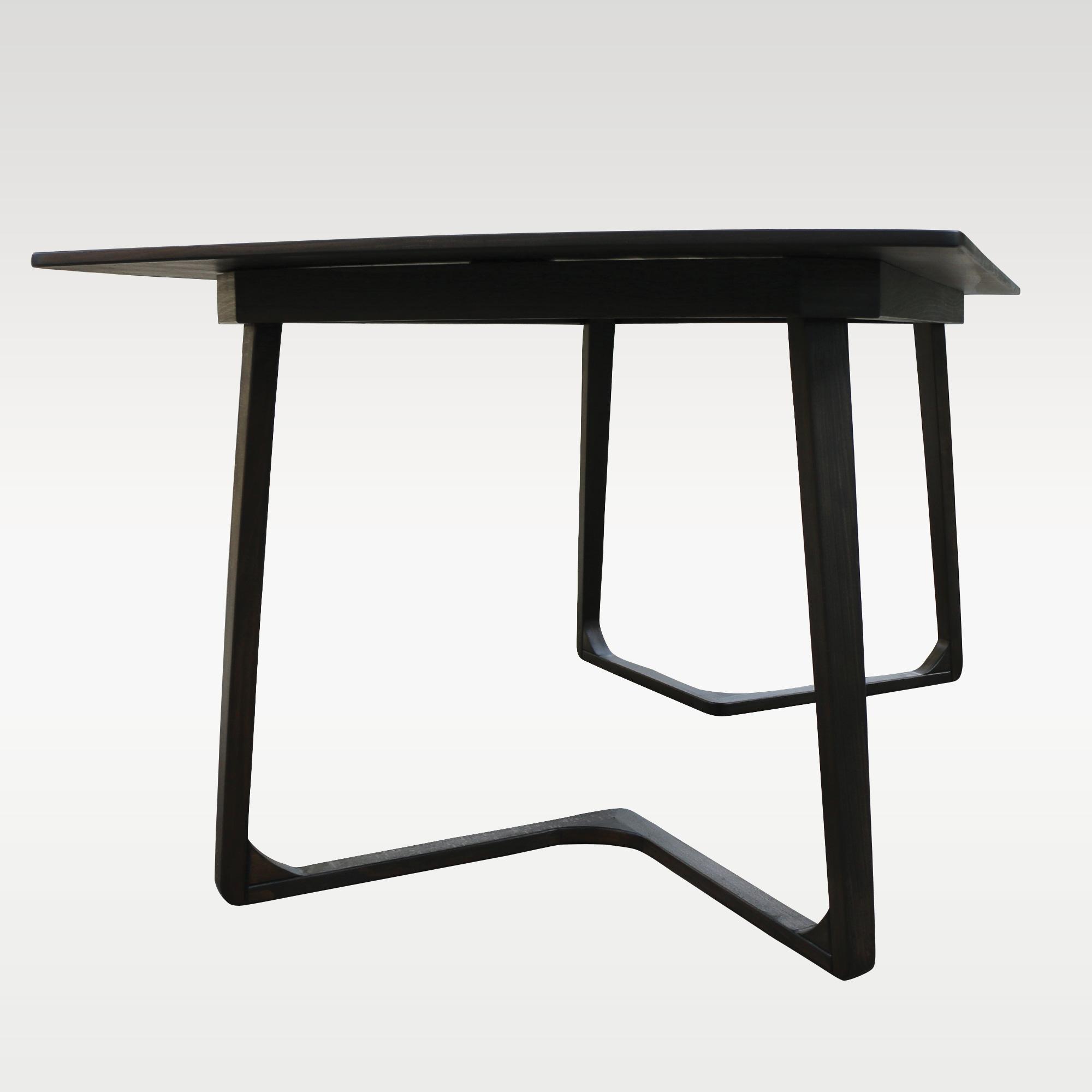 پایه های چوبی میز آنورا