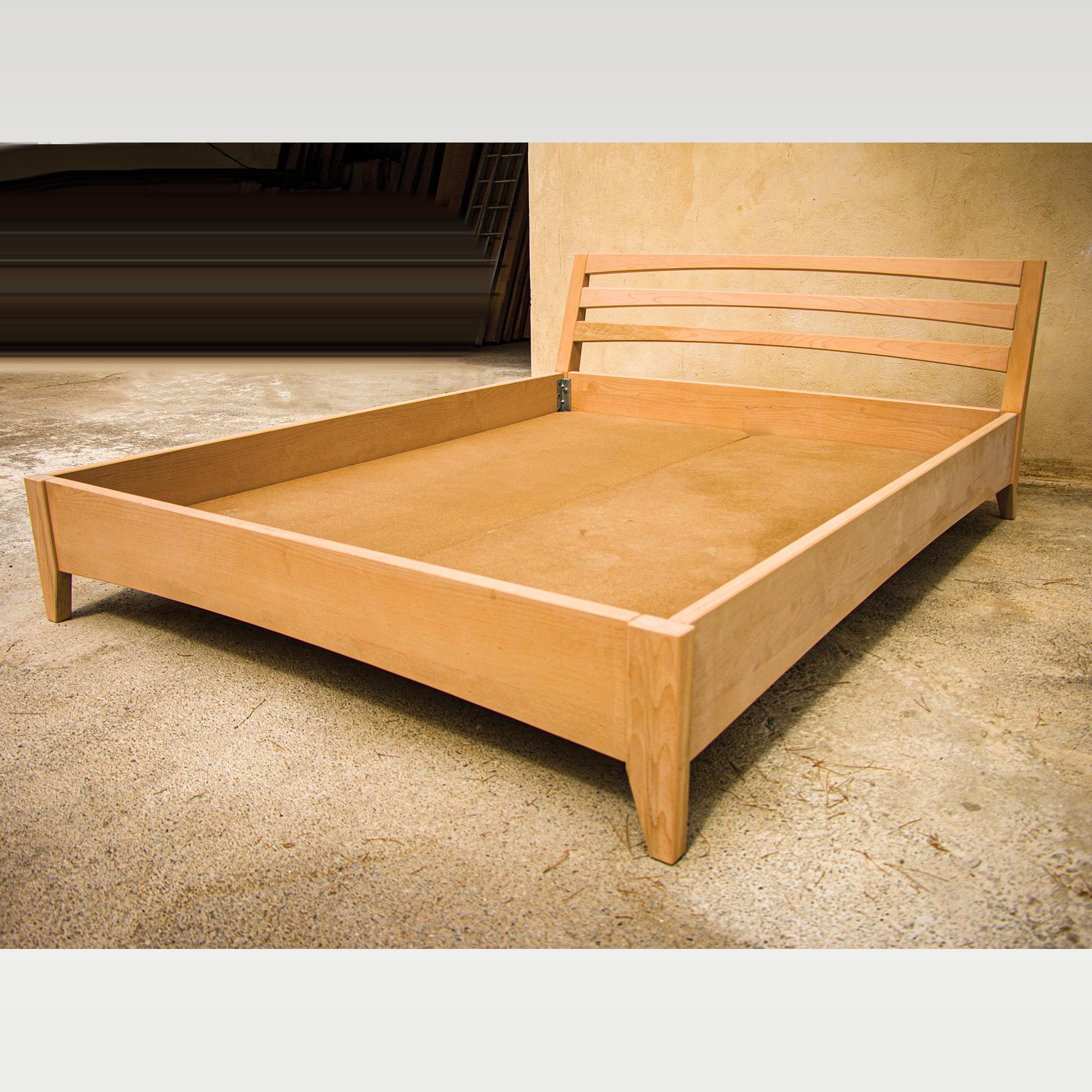 تخت خواب چوبی زنیتا
